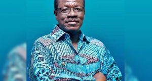 Dr Mensa Otabil